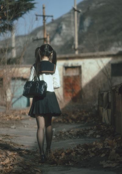 童男日记_国产剧迅雷电影在线