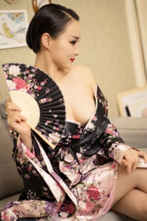唱歌的大姐姐也要谈恋爱第二季_BD英语日韩免费观看